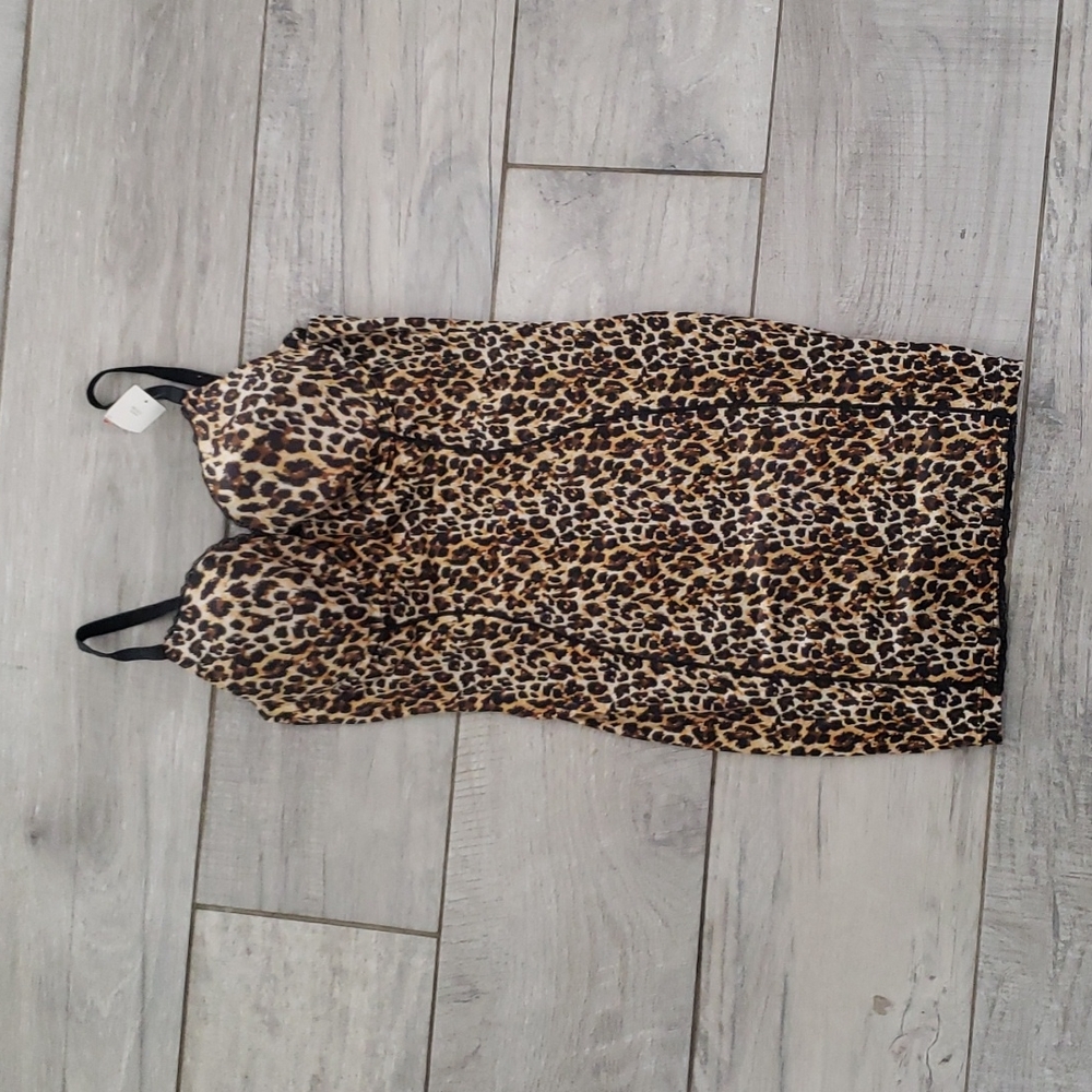 Be Chic inspirations Tiger print dress small 38B bra